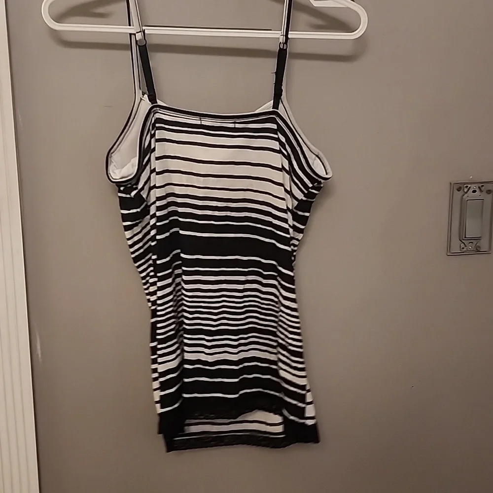 Tank top - Picture 3 of 3